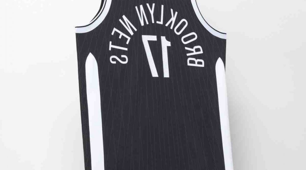 Les uniformes Nike NBA City Edition sont dévoilés à l'occasion du 75e anniversaire de la saison.